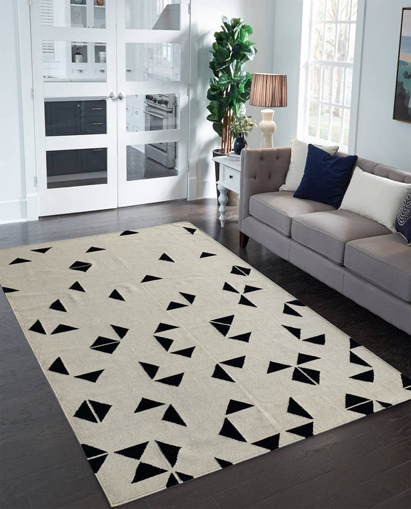 Rugslane Flatweave Kilim Durry White And Black Color Woolen Geometrical Design 5.7ft x 7.10ft